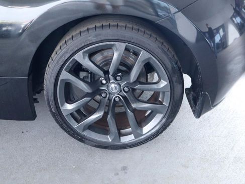 Used 2017 Nissan 370Z Coupe RWD image 11