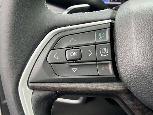 Used 2023 Jeep Grand Cherokee 4WD 4xe image 22