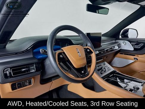 Used 2023 Lincoln Aviator Black Label w/ Dynamic Handling Package image 9