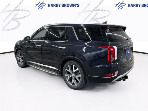Used 2021 Hyundai Palisade Limited FWD image 2