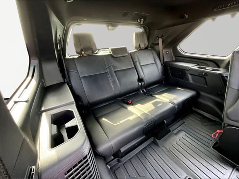 Used 2024 Toyota Sequoia Platinum AWD/4WD image 26