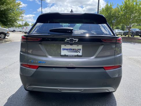 Used 2023 Chevrolet Bolt EUV LT w/ Driver Confidence Package FWD image 8