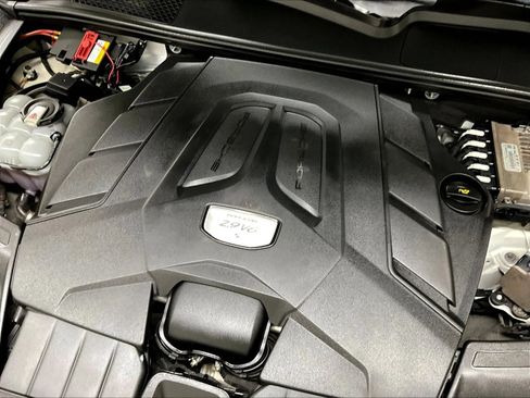 Used 2019 Porsche Cayenne S AWD/4WD image 34