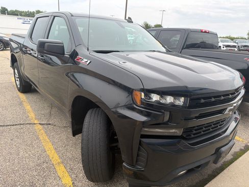 Used 2020 Chevrolet Silverado 1500 RST AWD/4WD image 3