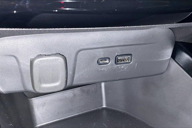 Used 2025 Chevrolet Trax ACTIV w/ Driver Confidence Package FWD image 33