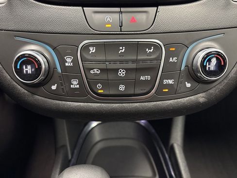 Certified 2024 Chevrolet Malibu LT image 30