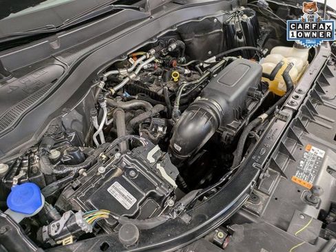 Certified 2023 Ford Explorer XLT w/ Class IV Trailer Tow Package image 30