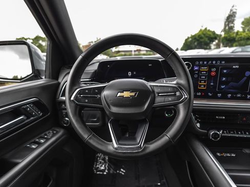 Used 2025 Chevrolet Tahoe LT AWD/4WD image 25