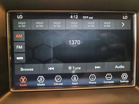 Used 2020 Jeep Grand Cherokee Laredo AWD/4WD image 25