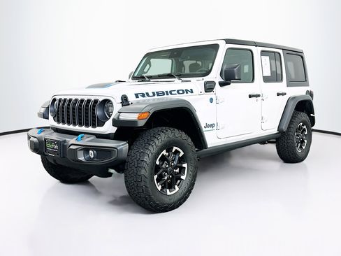 Used 2024 Jeep Wrangler Unlimited Rubicon 4xe w/ Technology Group AWD/4WD image 3