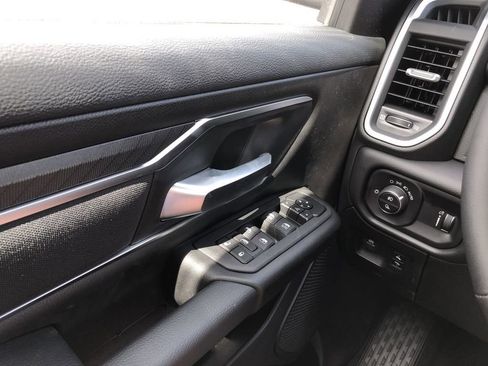 New 2026 RAM 1500 4x4 Crew Cab image 20