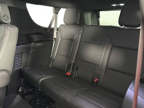 Used 2026 GMC Yukon XL Denali w/ Sun & Power Step Package AWD/4WD image 30