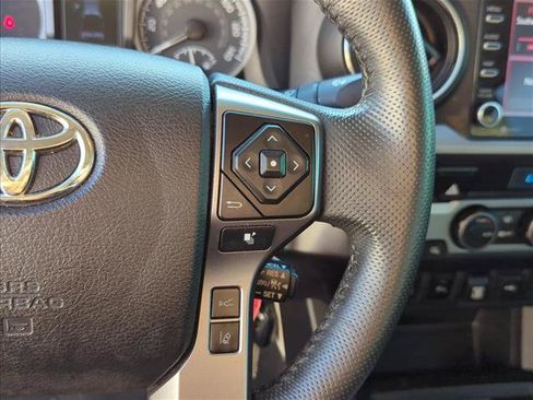 Used 2022 Toyota Tacoma SR5 RWD image 13