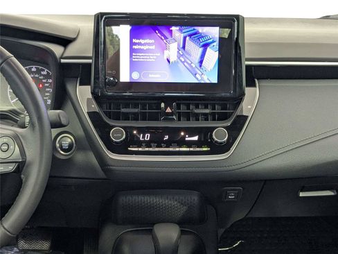 Used 2024 Toyota Corolla SE FWD image 39