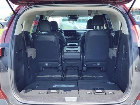 Certified 2025 Kia Carnival FWD image 17