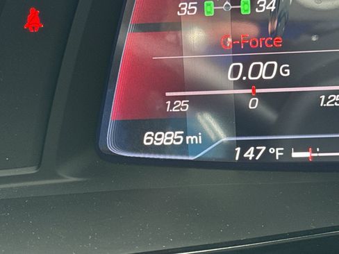 Used 2021 Chevrolet Corvette Stingray Premium Cpe w/ Z51 Performance Package image 25