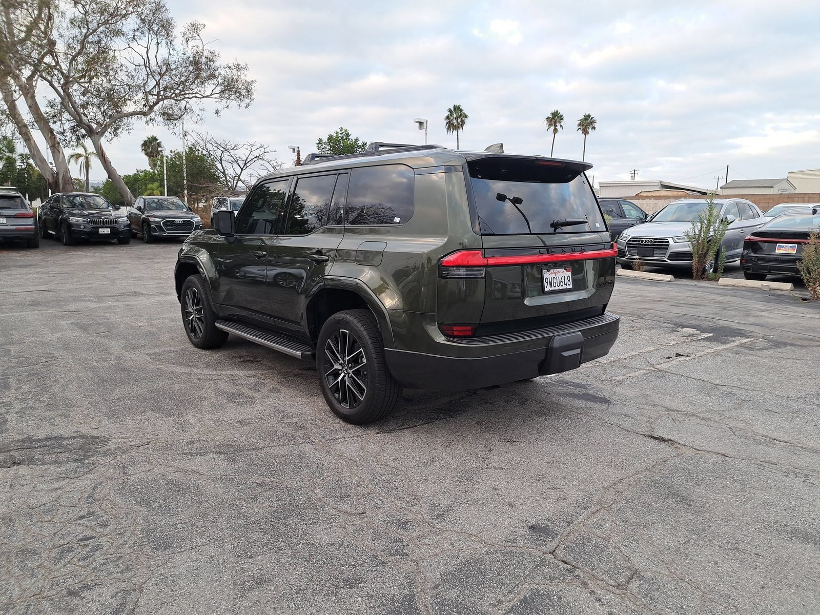 Used 2025 Lexus GX 550 w/ Accessory Package (Z1) AWD/4WD image 7