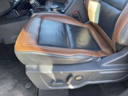 Used 2024 Ford Bronco Outer Banks image 11