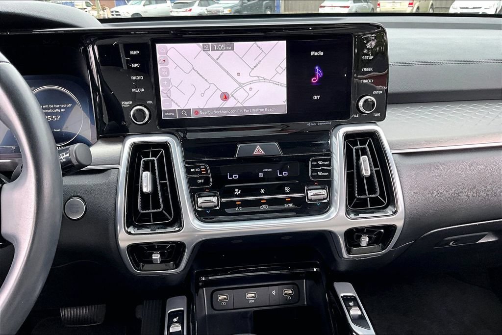 Used 2023 Kia Sorento SX FWD image 9