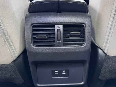 Used 2025 Nissan Rogue SV AWD/4WD image 40