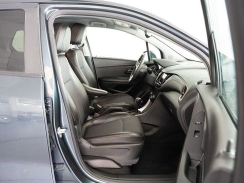 Used 2021 Chevrolet Trax LT w/ Driver Confidence Package image 20