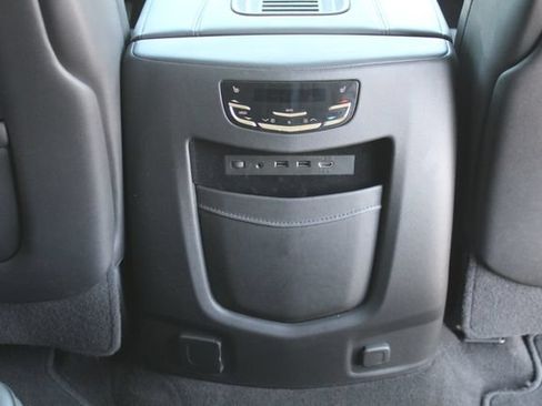 Used 2020 Cadillac Escalade Luxury RWD image 20