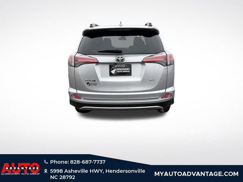 Used 2018 Toyota RAV4 XLE image 6