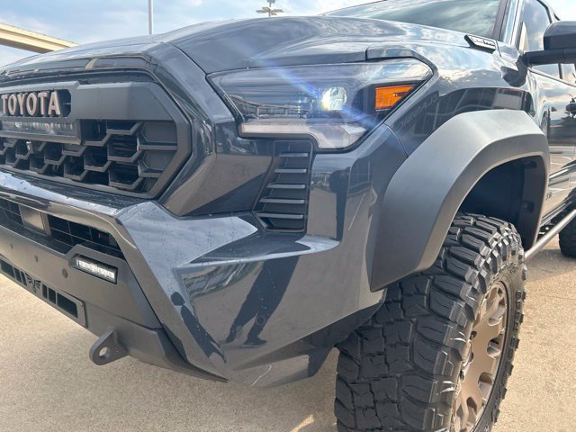 Used 2025 Toyota Tacoma 4x4 Double Cab Hybrid image 5