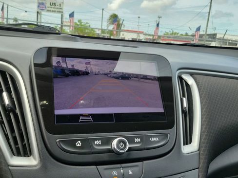 Used 2023 Chevrolet Malibu LT FWD image 29