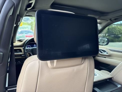 Used 2024 Chevrolet Tahoe Premier w/ Advanced Technology Package RWD image 14