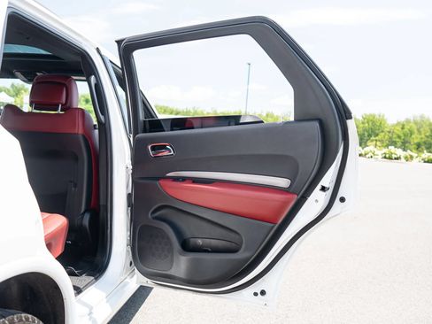 Used 2018 Dodge Durango R/T w/ Technology Group AWD/4WD image 51