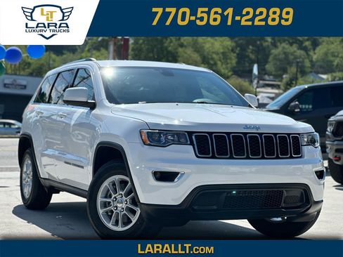 Used 2020 Jeep Grand Cherokee Laredo RWD image 1