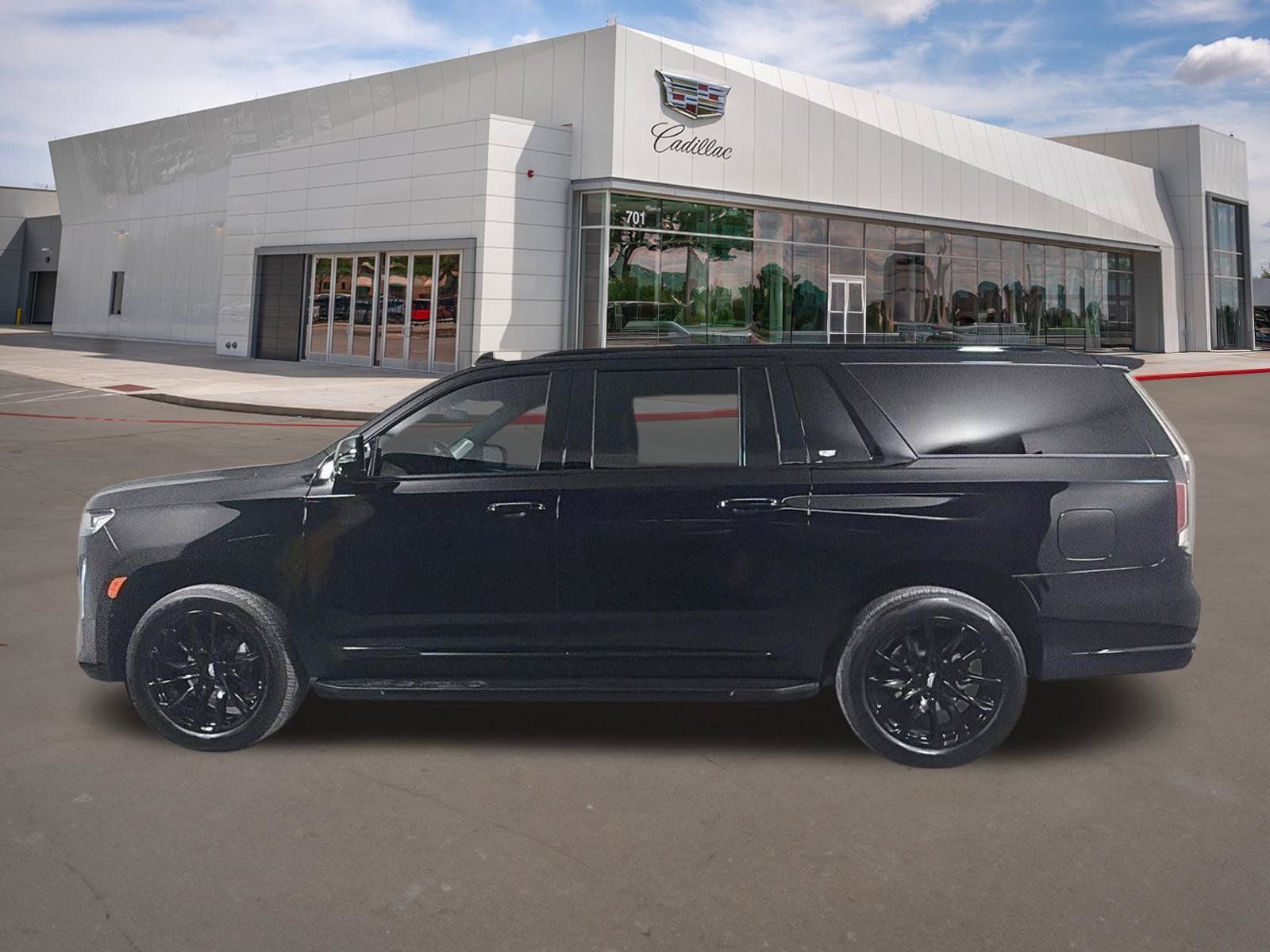 Used 2024 Cadillac Escalade ESV Sport Platinum w/ LPO, ONYX Package AWD/4WD image 8