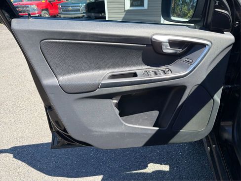 Used 2013 Volvo XC60 T6 image 23