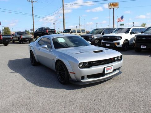 Used 2020 Dodge Challenger R/T Scat Pack image 3