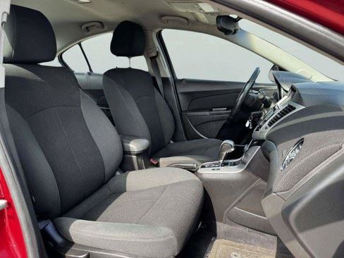 Used 2011 Chevrolet Cruze LT FWD image 48