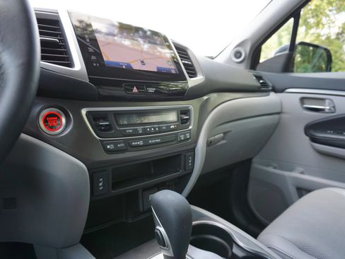 Used 2017 Honda Ridgeline RTL-T image 33