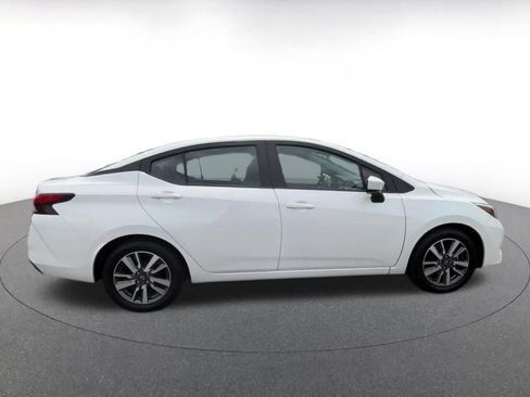 Used 2025 Nissan Versa SV FWD image 13