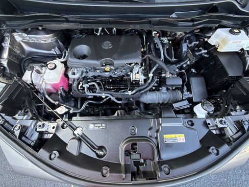 Certified 2021 Toyota Sienna Limited FWD image 18