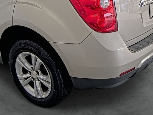 Used 2015 Chevrolet Equinox LT w/ Driver Convenience Package image 9