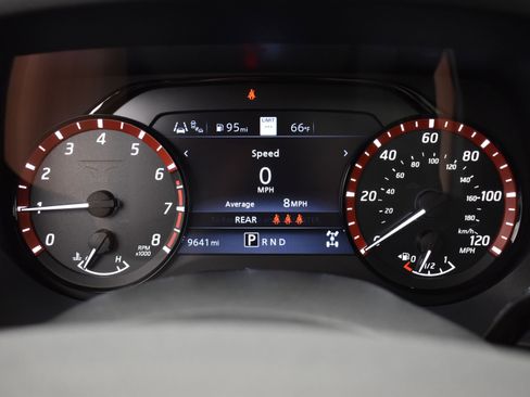 Used 2023 Nissan Titan PRO-4X w/ Pro-4x Convenience Package image 26