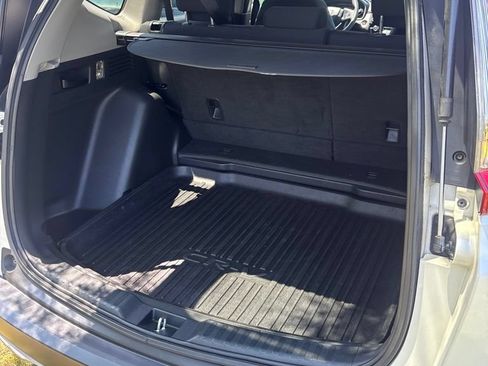 Used 2018 Honda CR-V EX image 18
