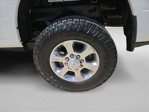 Used 2024 RAM 2500 Big Horn w/ Off Road Package AWD/4WD image 9