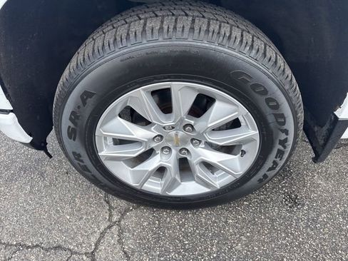 Used 2021 Chevrolet Silverado 1500 Custom w/ LPO, Dark Essentials Package image 27