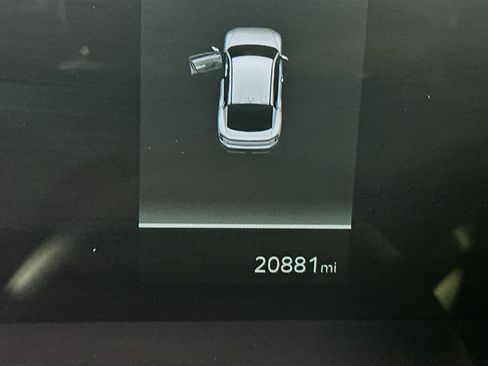 Used 2025 Kia K4 LXS image 19