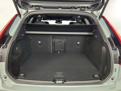 Used 2026 Volvo XC60 T8 Ultra w/ Climate Package AWD/4WD image 39