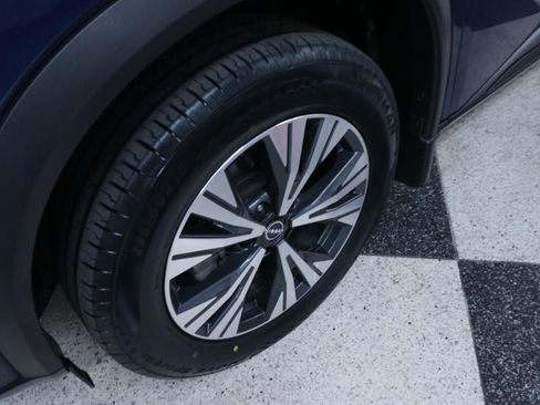 Used 2022 Nissan Rogue SV w/ SV Premium Package FWD image 38