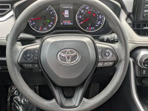 Used 2022 Toyota RAV4 XLE image 12