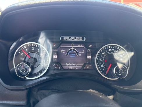 Used 2021 RAM 1500 Laramie AWD/4WD image 6