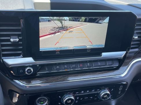 Used 2023 GMC Sierra 1500 Elevation w/ X31 Off-Road Package AWD/4WD image 15